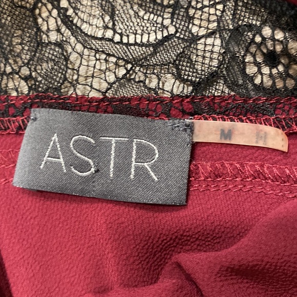 ASTR • Maroon + Lace Long Sleeve - Picture 4 of 7